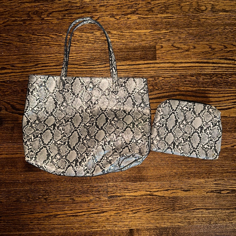 Snakeskin tote bag with matching clutch